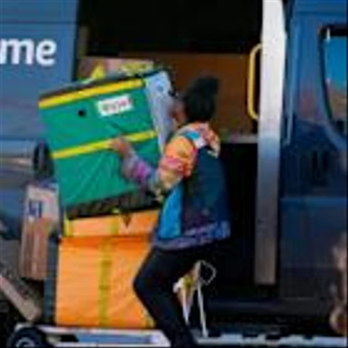 Amazon and Walmart go head-to-head in online discount battle