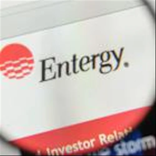 From Defensive to Dynamic: Utilities Join the Year-End Rally. 3 Stocks With Enticing Charts
