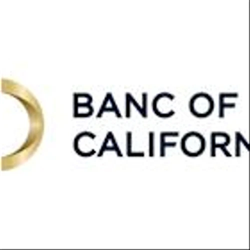 Steadfast LA and Banc of California Distribute First Small Business Recovery Grants in Altadena to Webster’s Community Pharmacy, Fair Oaks Burger and Altadena Cookie Co.