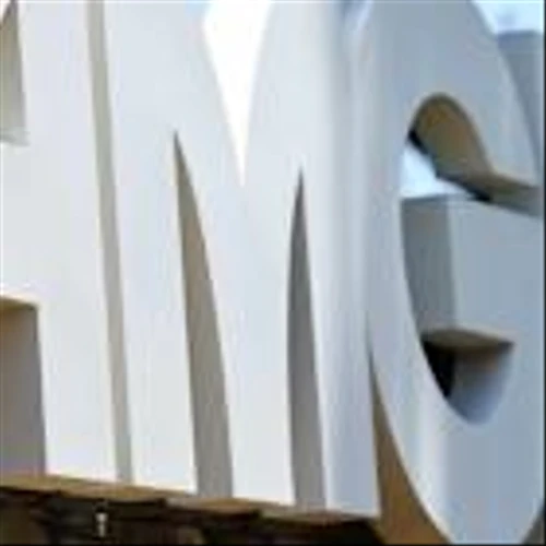 Amgen Shares Fall on Weight-Loss Drug Tummy Troubles