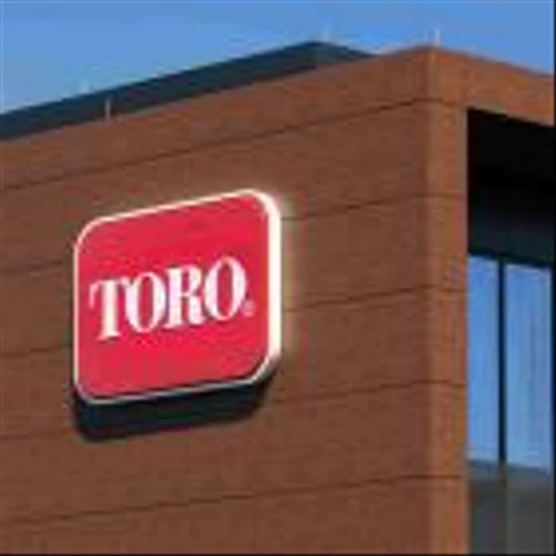 Q1 Rundown: The Toro Company (NYSE:TTC) Vs Other Agricultural Machinery Stocks
