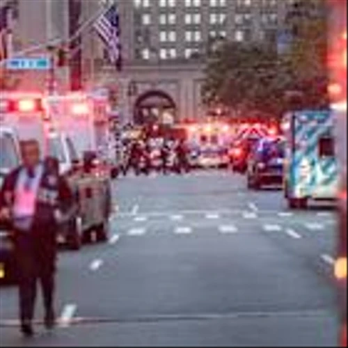 Gunman Kills Four and Himself at Midtown Manhattan Building