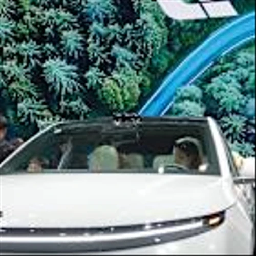 Li Auto Flags Weaker Sales After Earnings Miss, Signaling Challenging Outlook
