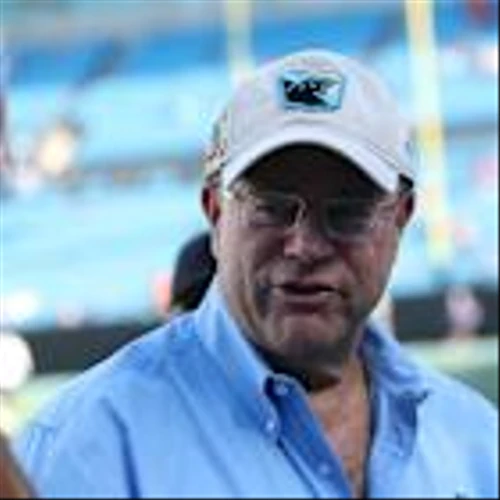 Billionaire fund manager exits stake in soaring tech giant