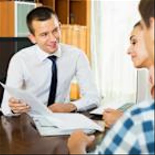 Huntington Bancshares (HBAN) Balances Expansion With Execution Risks