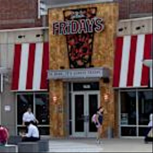 TGI Friday's after bankruptcy: Heavy alcohol pours and hand-breaded chicken fingers