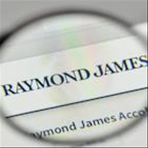 Raymond James Touches 52-Week High: Is RJF Stock Worth Betting on?