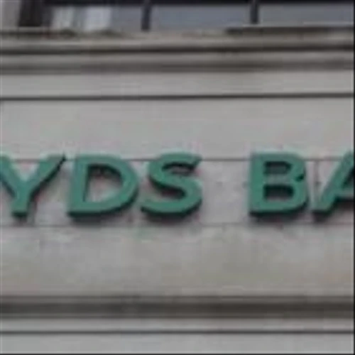 Is It Too Late To Consider Lloyds After Its 74.3% Surge In 2025?