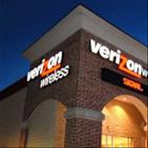 Verizon Earnings Beat, Revenue Misses. New CEO Promises Big Changes.