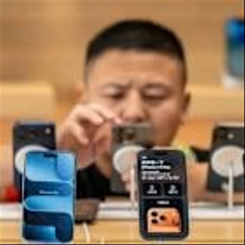 Apple’s iPhone Air Is a Marketing Win and a Sales Flop