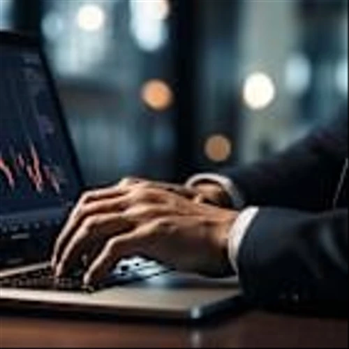 Ameriprise Financial (AMP) Executives Sell Shares in Insider Transactions Activity