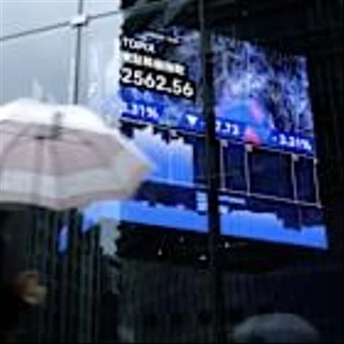 Japan’s Shares Rebound on Hopes of Trump Tariff Deal, Weaker Yen