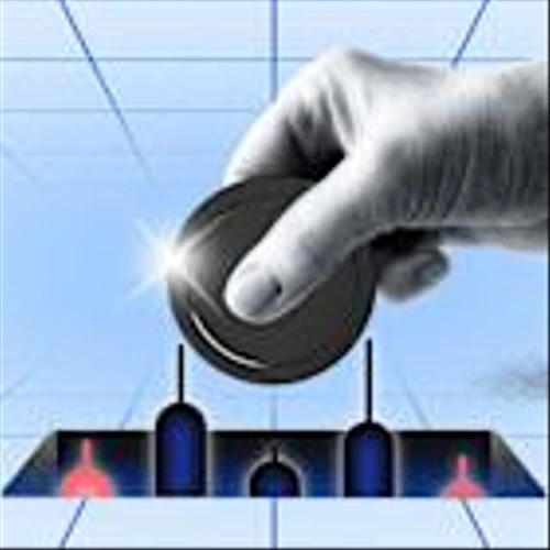 BlackRock’s IBIT Defies Bitcoin Slump to Beat Gold in 2025 ETF Flows