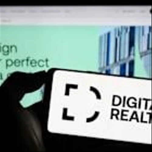 Is Digital Realty Trust Stock Outperforming the Dow?