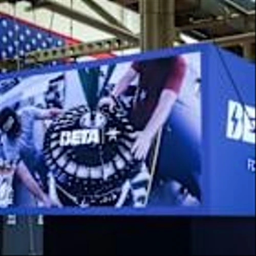 Electric Plane Maker Dubbed ‘Young Tesla’ Wins Over Analysts