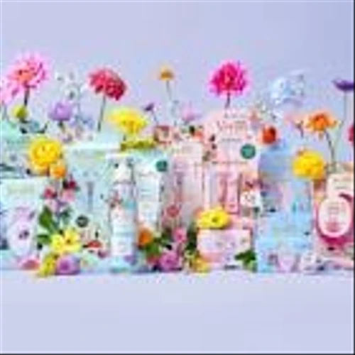 Gillette Venus and Rifle Paper Co. Debut Fourth Design-Driven, Limited-Edition Shave Collection