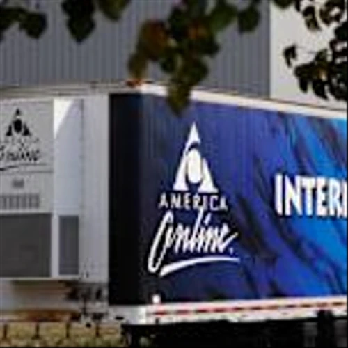 Apollo Explores Sale of Internet Pioneer AOL