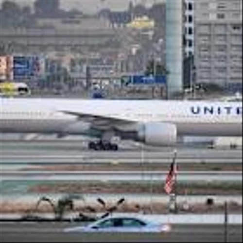 United Airlines Just Had Its Best Ever Day of Bookings. There’s Hope Amid Fuel Fears.