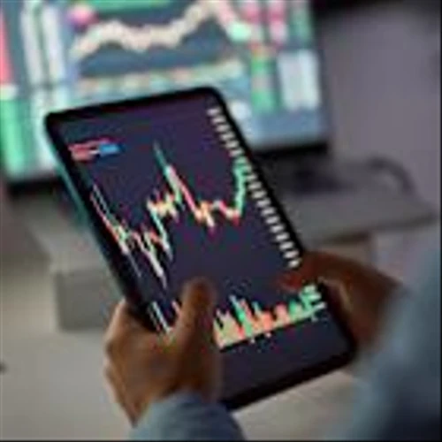 Market Movers: Tech stocks drop as Cloudflare outage disrupts millions