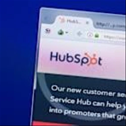 HubSpot vs. Intel: Which AI-Linked Tech Stock is the Better Bet Now?