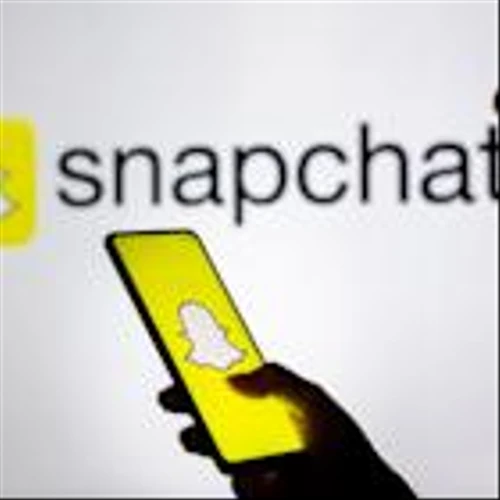 Snapchat’s new Lens lets you create AI images using text prompts