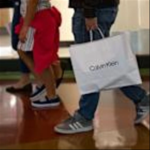 Calvin Klein Owner PVH Sees Sales Slump Ending in 2025