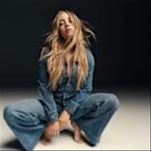 Sydney Sweeney Has Great (American Eagle) Jeans