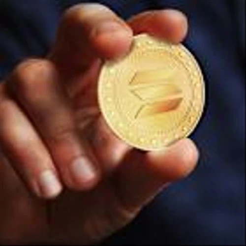 This crypto stock surges 46% ahead of Coinbase and Robinhood