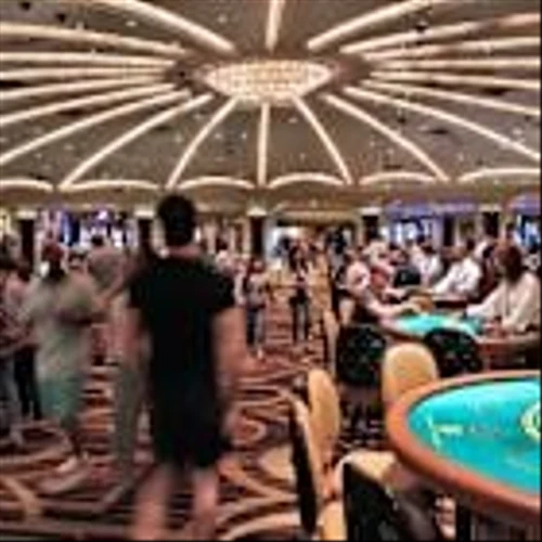 Why Analysts Are Closely Watching Caesars Entertainment, Inc. (CZR)