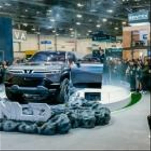 VINFAST UNVEILS NEW ELECTRIC PICKUP TRUCK CONCEPT - VF WILD