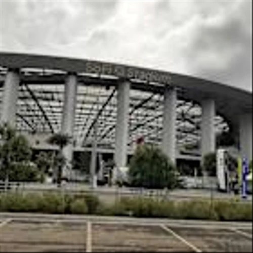 SoFi Stock Falls Ahead of Q4 Earnings -- What To Expect From Upcoming Report