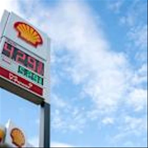 Shell Posts a Steep Drop in Earnings. Why Weak Oil Prices Aren’t Rattling Investors.