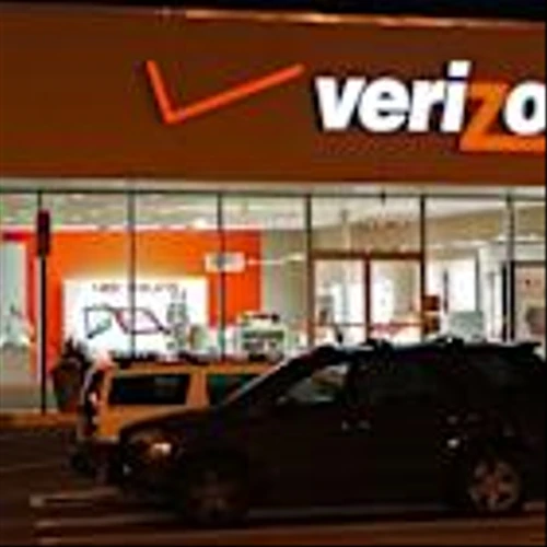 Verizon Communications (NYSE:VZ) Unveils 5G Innovations And Enhances Customer Experience