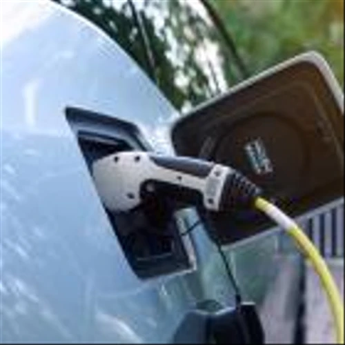 EV Roundup: Q1 Deliveries of TSLA, RIVN, LI, XPEV & NIO in Focus