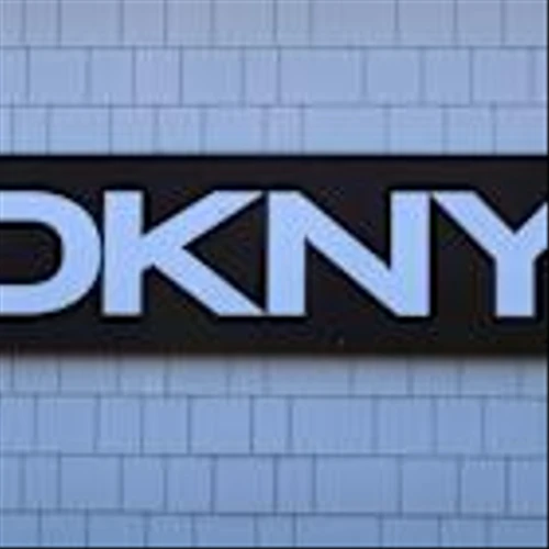 DKNY Owner G-III Warns of Tariff Impact on Profit, Withdraws Outlook