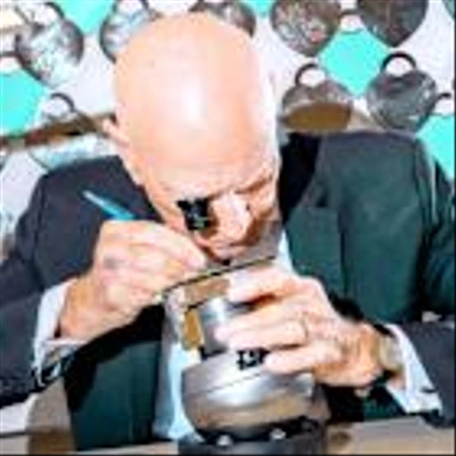 What America’s Longest-Tenured Employees Say About Work—Then and Now