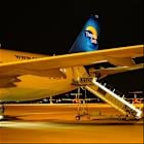 Deutsche Bank Raises its Price Target on AerCap Holdings N.V. (AER) to $175 and Maintains a Buy Rating