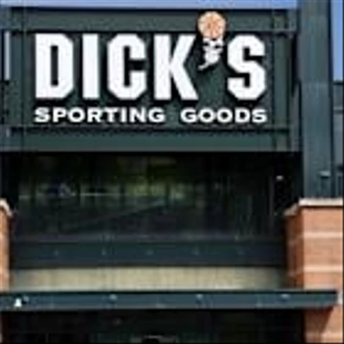Dick’s Sporting Goods Reports Higher Comparable Sales