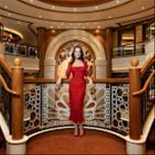 Cunard Announces Exclusive Partnership with Celebrity Fashion Stylist Micaela Erlanger