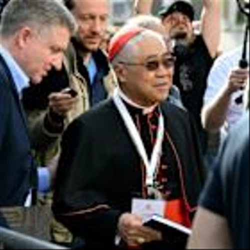 Cardinals meet ahead of vote for new pope