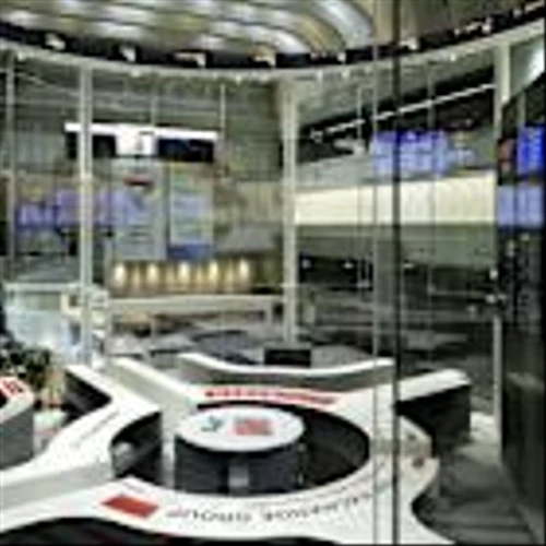 Japanese Stocks Slump After US Jobs Data Spark Growth Worries